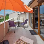 公寓 2 Bedroom Cozy In 梅杜林